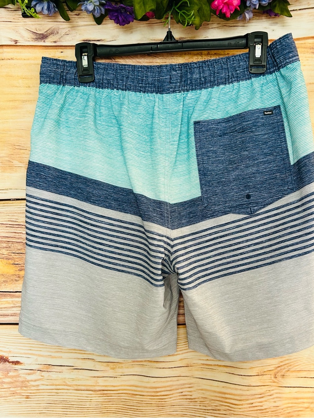 Hurley Men’s Multicolor Striped Logo Regular Fit Swim Shorts Size L NWT - Picture 4 of 10